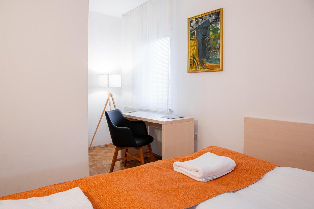 Hotel Gostilna Vovko ノヴォ メスト エクステリア 写真