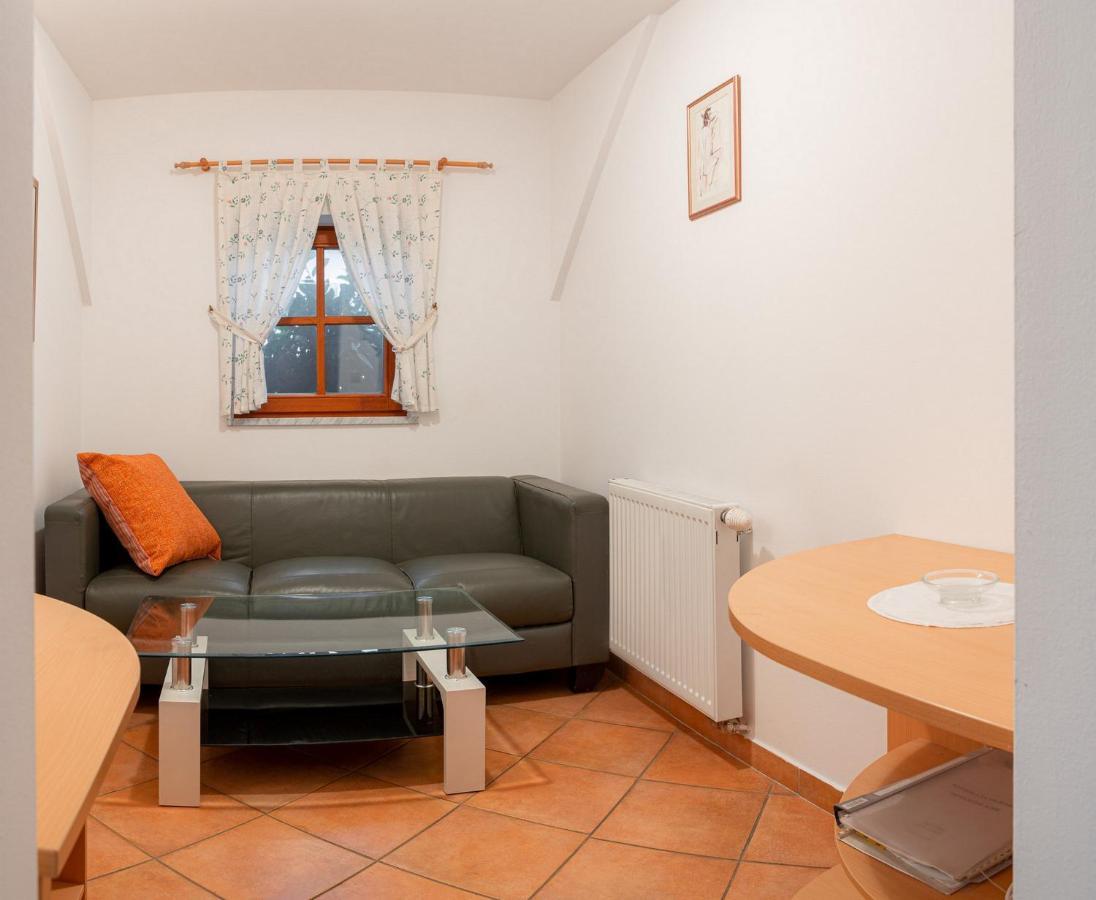 Hotel Gostilna Vovko ノヴォ メスト 部屋 写真